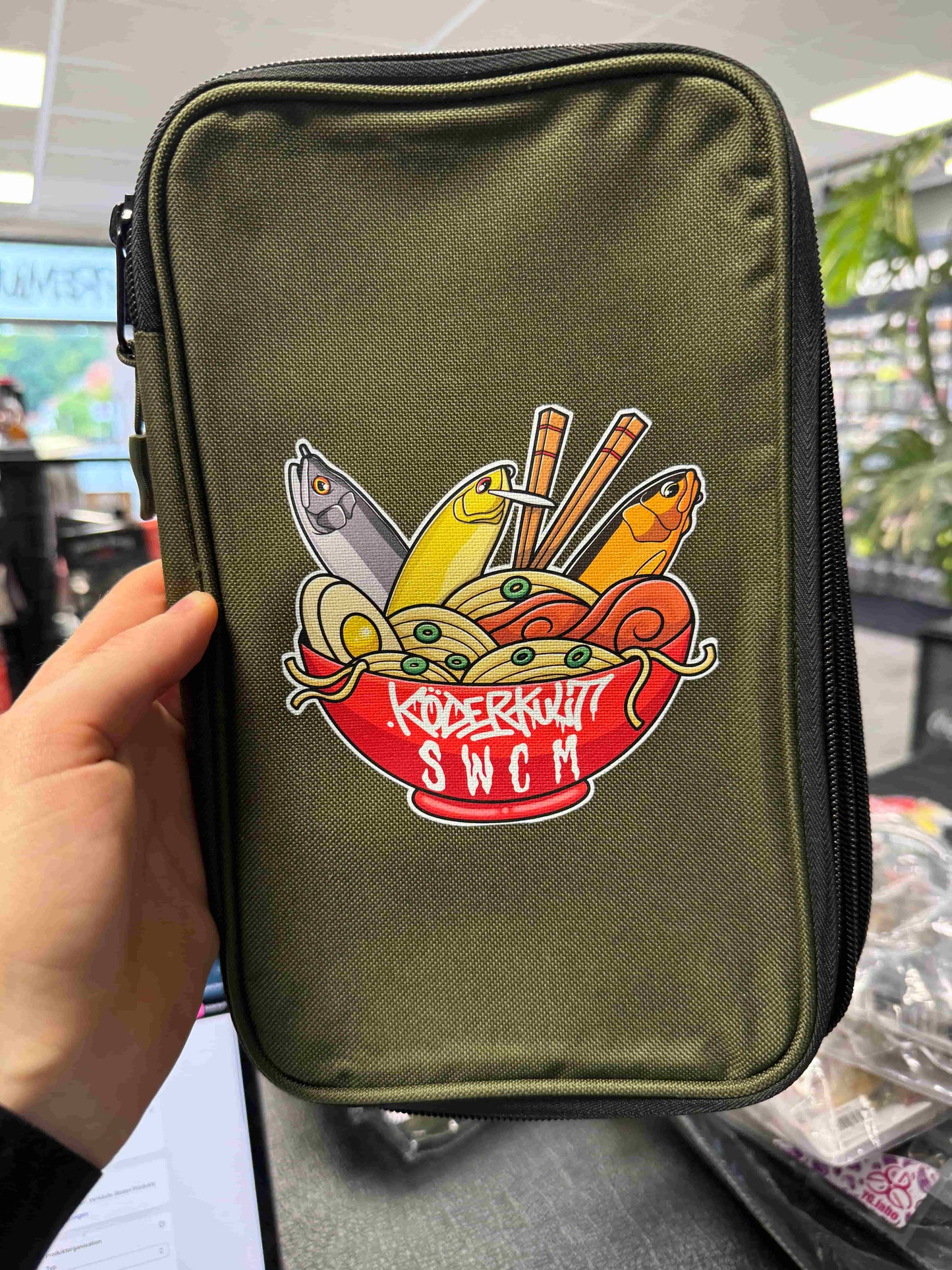 Köderkult x Swimbait Community Multicase Bait Wrap klein